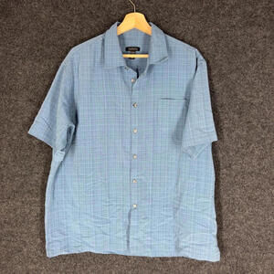 Van Heusen Shirt Men XL Blue Plaid Button Up Collared Short Sleeve Rayon Pockets
